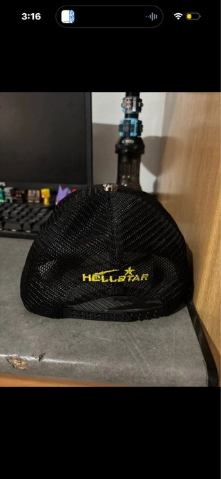 Gorra Hellstar Negra y Amarilla