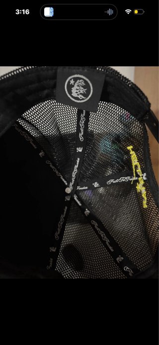 Gorra Hellstar Negra y Amarilla