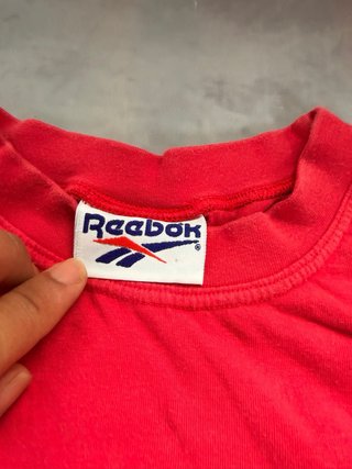 Camiseta Reebok Roja vintage yk2
