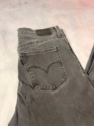 Pantalones Levi's grises mujer