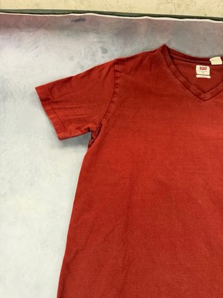Camiseta Levi's Roja Talla M
