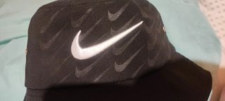 Gorro pescador Nike negro sin estrenar