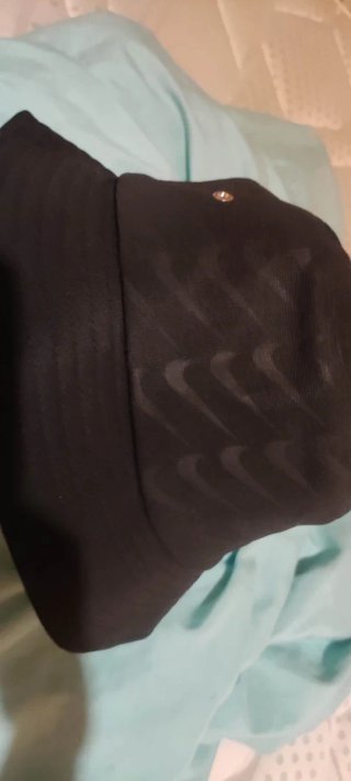 Gorro pescador Nike negro sin estrenar