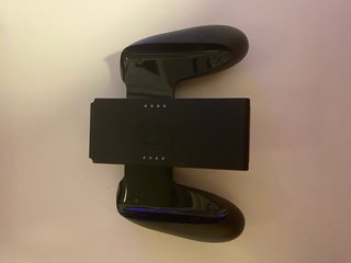 Nintendo Switch + FIFA 20 e FIFA 22 negoziabili