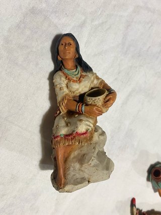 Set 6 statuine nativi americani con capanna