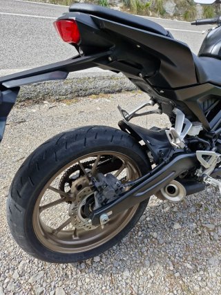 Honda CB125R 2021
