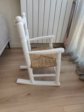 Mecedora infantil personalizada Carlota