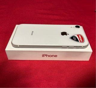 IPHONE XR BLANCO BUEN ESTADO