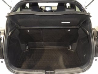 TOYOTA Yaris 1.5 120H Style Plus