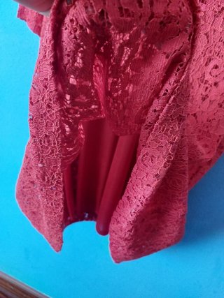 Vestido rojo encaje