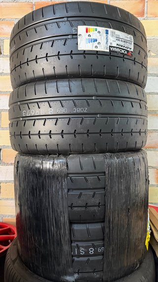 4 Neumáticos Yokohama Advan A052
