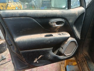 ELEVALUNAS DELANTERO IZQUIERDO Jeep Renegade (BU)(2014->)