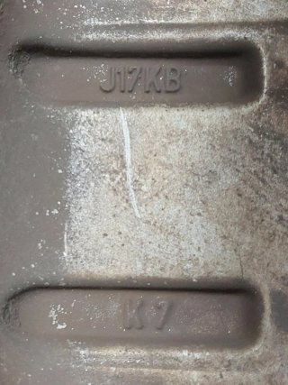 LLANTAS VOLVO R17