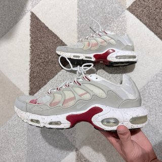 Nike Air Max Plus bianche e rosse