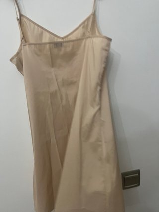 Camisón de seda Hoss Intropia beige