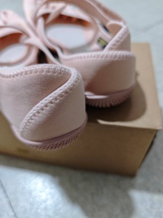 Zapatos Vibram FiveFingers Talla 38 Rosa