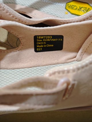 Zapatos Vibram FiveFingers Talla 38 Rosa