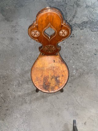 Sgabello Tirolese Rustico in Legno