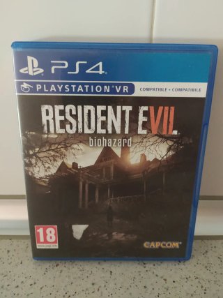 Gafas PS4 VR + juego "Resident Evil"