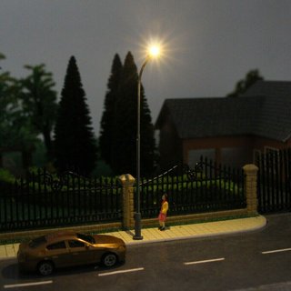 FAROLA LED MAQUETAS H0 y N