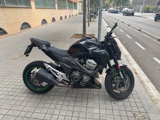 Kawasaki Z 800 Negra 2013