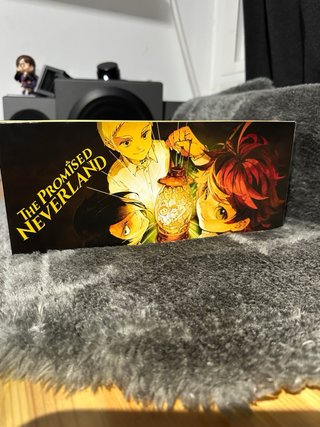 Cofre manga de promised neverland
