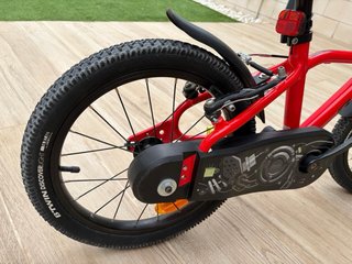 Bicicleta niños aluminio 16 Btwin Racing 900 roja