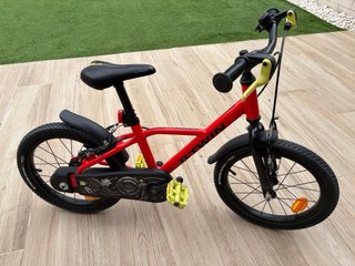 Bicicleta niños aluminio 16 Btwin Racing 900 roja