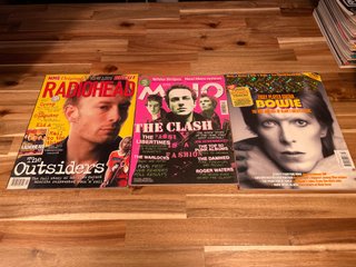 Lote 3 especiales de Bowie, Radiohead, Clash