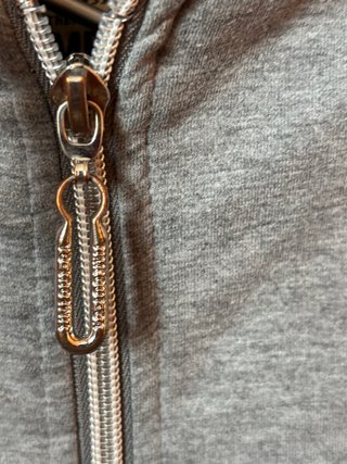 Sudadera gris niña