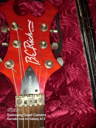 BC. Rich Virgin NJ Guitarra Eléctrica Roja