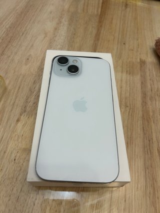 iPhone 15 Apple
