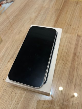 iPhone 15 Apple