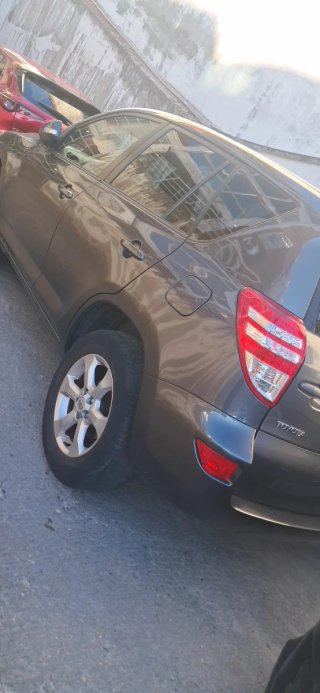 Toyota RAV4 2011