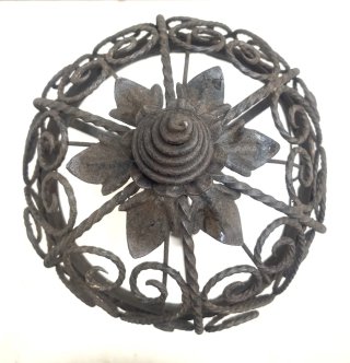 Lampada da tavolo in ferro battuto vintage
