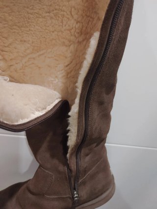 Botas UGG caña alta piel marrón