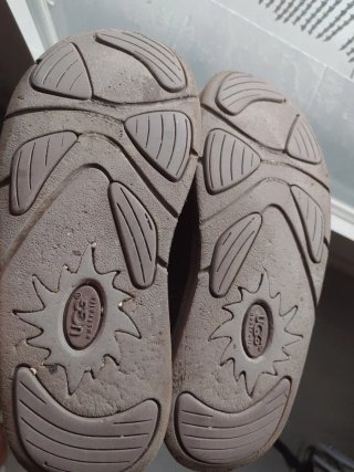 Botas UGG caña alta piel marrón