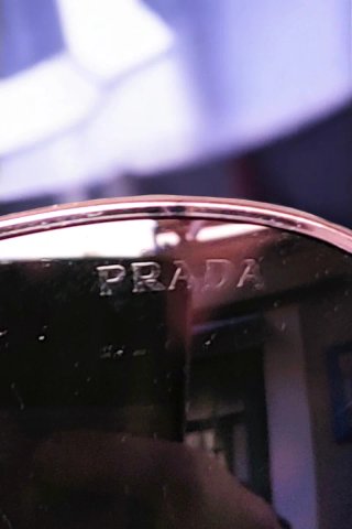 Occhiali da sole aviator Prada di alta gamma