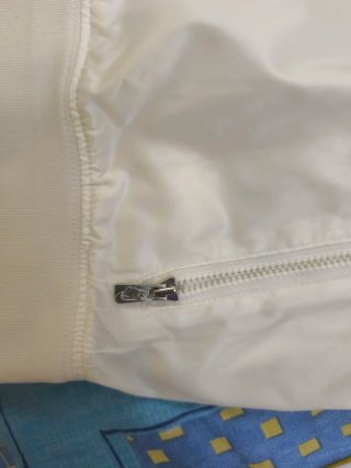 Chaqueta Nike Verde y Blanca con Capucha