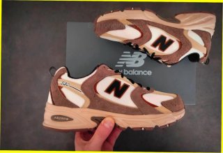 Zapatillas New Balance 530 Beige/Marrón Talla 37.5
