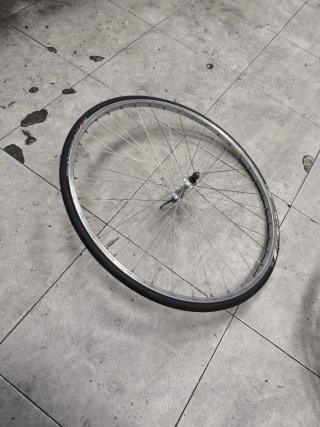 Rueda delantera bici carretera 700x25