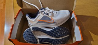 Nike Quest Zapatillas Blancas y Naranjas