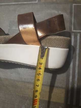 Sandalias Plataforma Marrón y Plateado