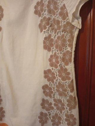 Dos vestidos azul y beige talla 46