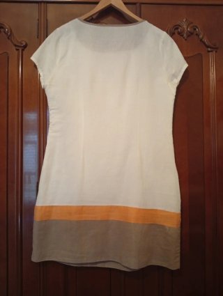 Dos vestidos azul y beige talla 46