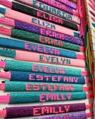 Pulsera personalizada bordada