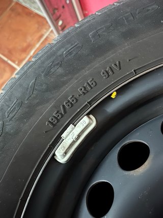 Llantas y neumaticos.