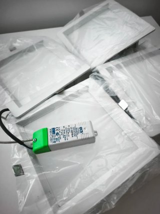 Foco Downlight LED Ireluz IRD-2424-LED 25W