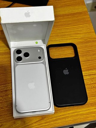 iPhone 17 Pro Max Plata