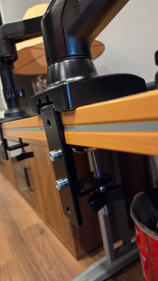 Soporte Monitor Invision Ajustable Brazo Escritori